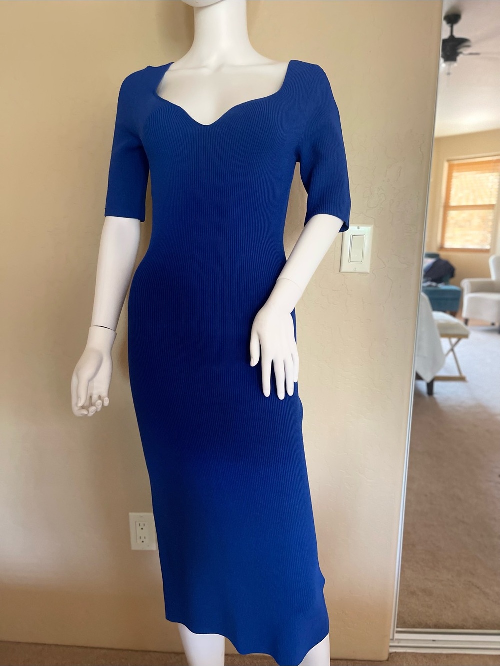 Reiss Cobalt Blue Bodycon Midi Dress with Sweetheart Scoop Neck